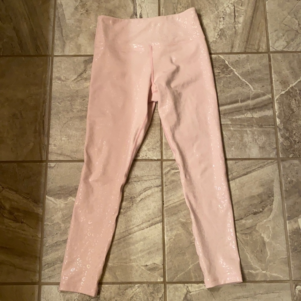 Zyia pink leopard print shimmer size 4 EUC